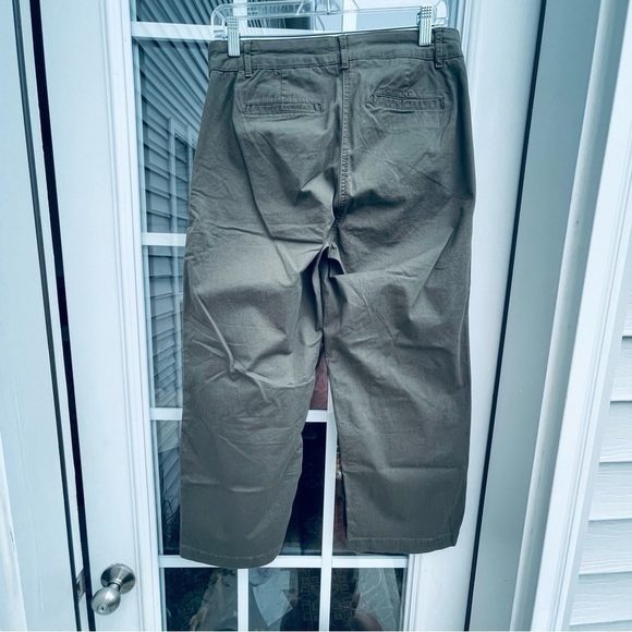 BODEN Wideleg Crop Green Button Pants Chino Slacks Khakis size 6 US women’s - Picture 9 of 11